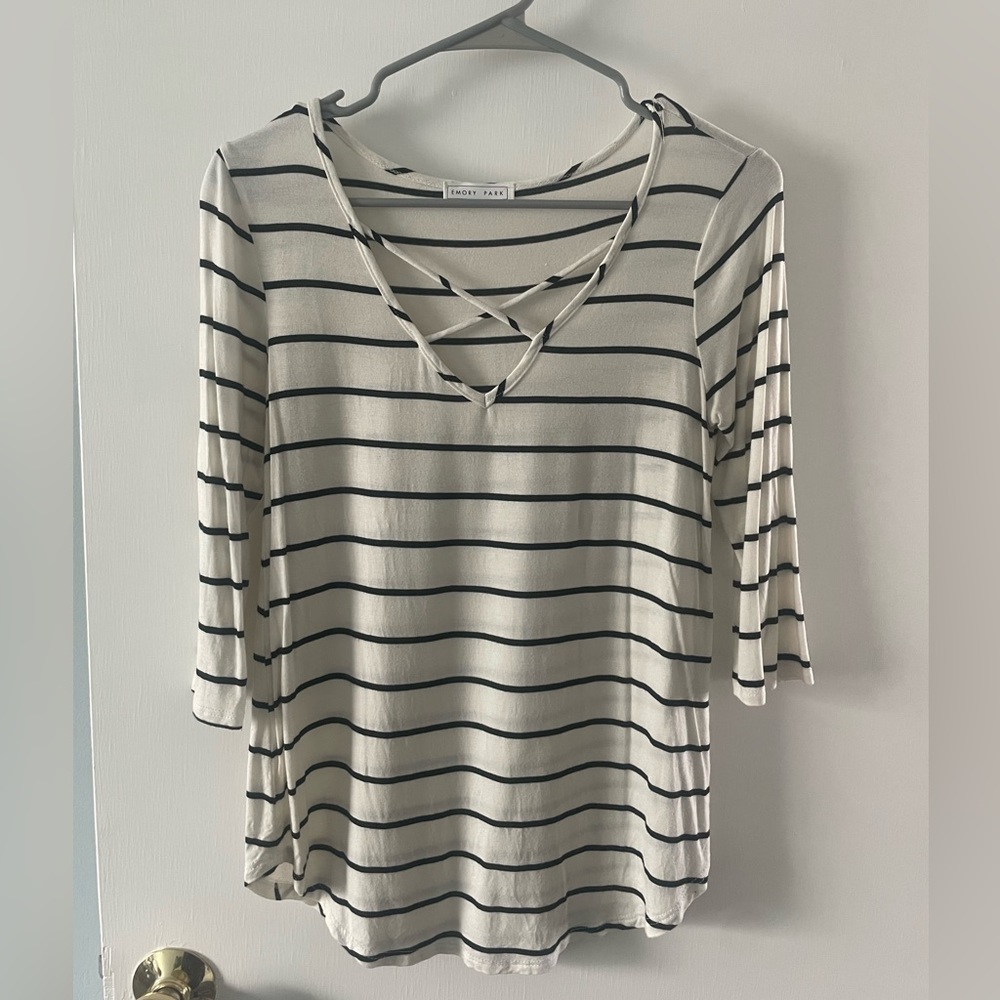 Emory Park, black and white, cross v-neck, 3/4 sleeve t-shirt